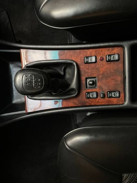 Mercedes-Benz 300 SE 1989 131392