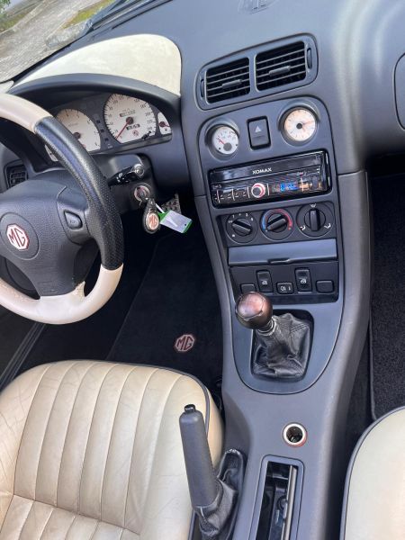 MG F 1.8i 1998 135666