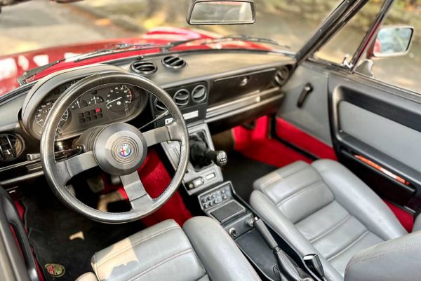 Alfa Romeo 2.0 Spider 1988 101863