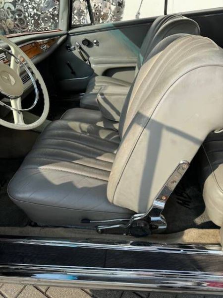 Mercedes-Benz 300 SE 1966 100237