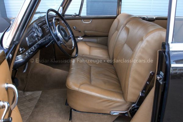 Mercedes-Benz 300 d 1961 131254
