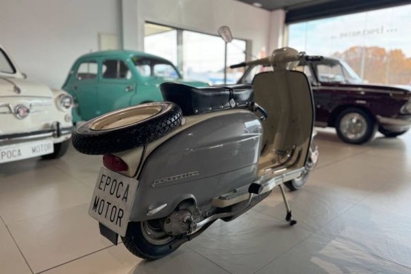 Piaggio Vespa 150 1965 110084