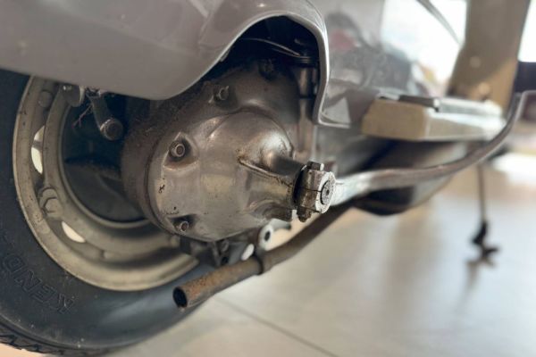 Piaggio Vespa 150 1965 110086