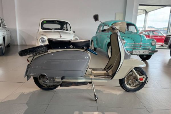 Piaggio Vespa 150 1965 110087