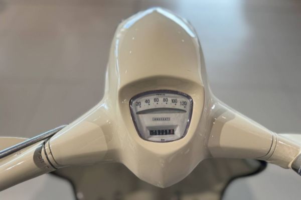 Piaggio Vespa 150 1965 110091