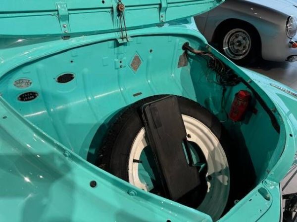 Renault 4 CV 1957 122294