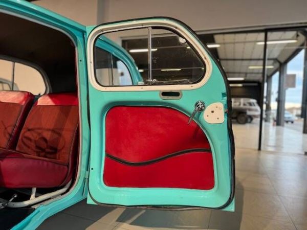 Renault 4 CV 1957 122296