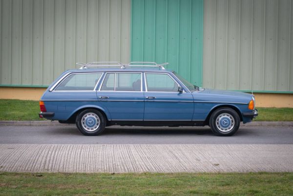 Mercedes-Benz 280 TE 1984 114717