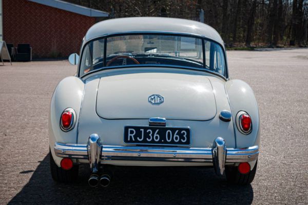 MG MGA 1500 1959 14744