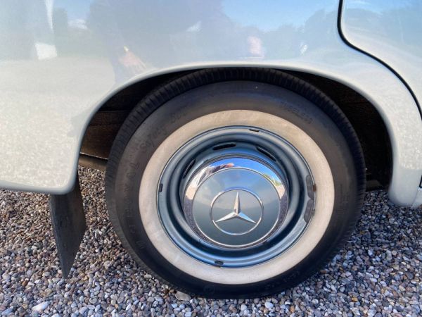 Mercedes-Benz 190 1959 120801