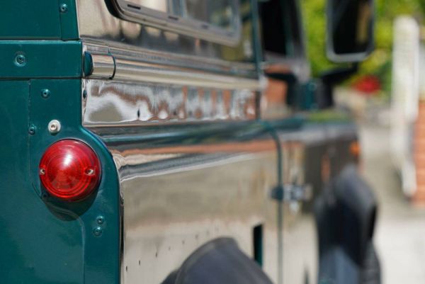 Land Rover Defender 90 1996 14545