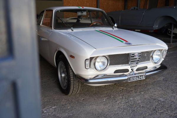Alfa Romeo Giulia GT 1300 Junior 1970 116634