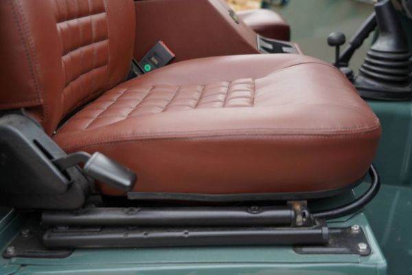 Land Rover 90 1987 121597