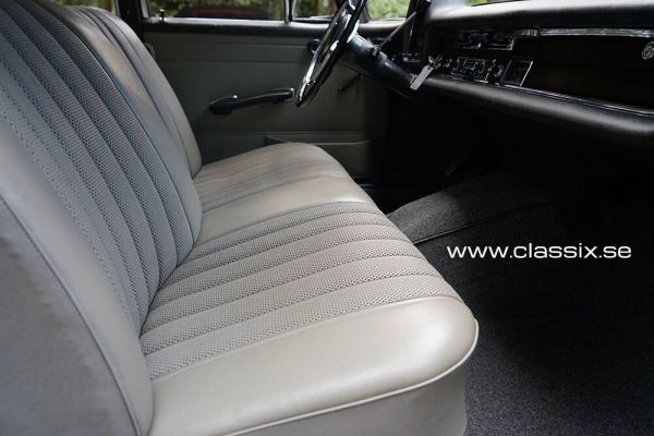 Mercedes-Benz 230 S 1966 13312