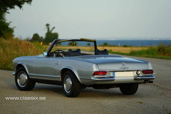 Mercedes-Benz 280 SL 1969 102532