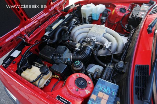 BMW 325i 1990 121627