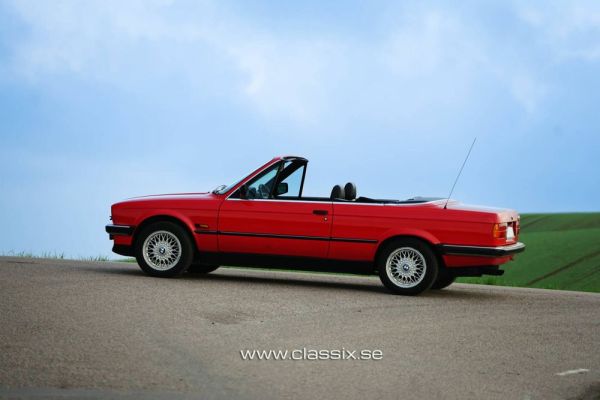 BMW 325i 1990 121629