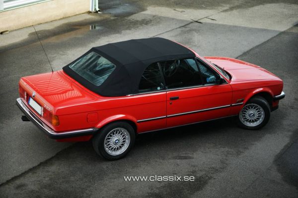 BMW 325i 1990 121631