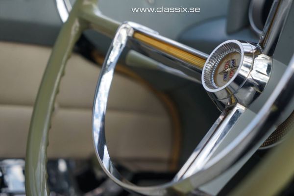 Lincoln Continental Mark II 1956 121643