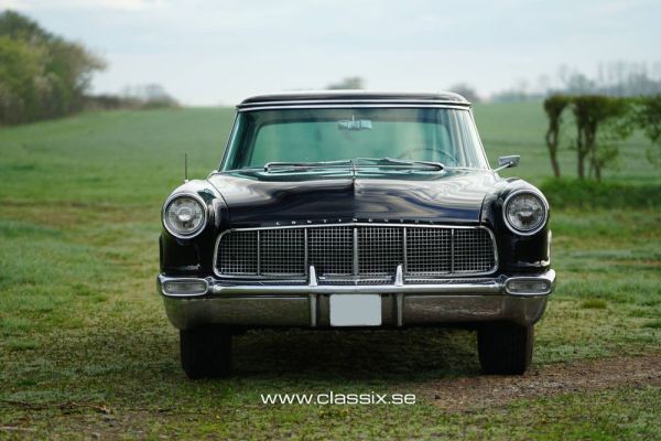 Lincoln Continental Mark II 1956 121648