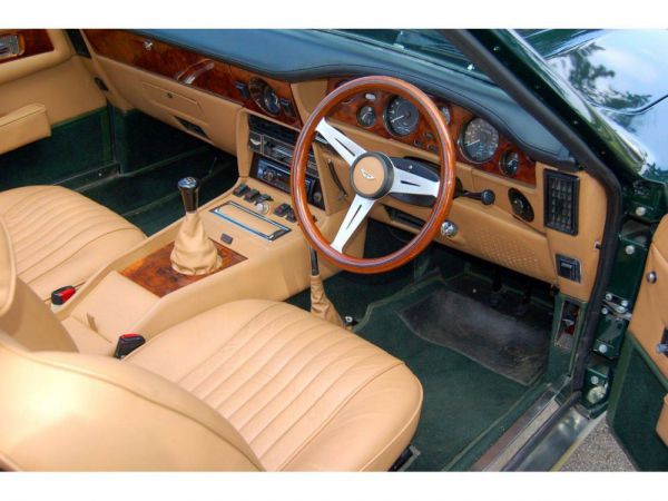 Aston Martin V8 Volante 1982 64573