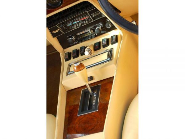 Aston Martin V8 Volante 1981 64596