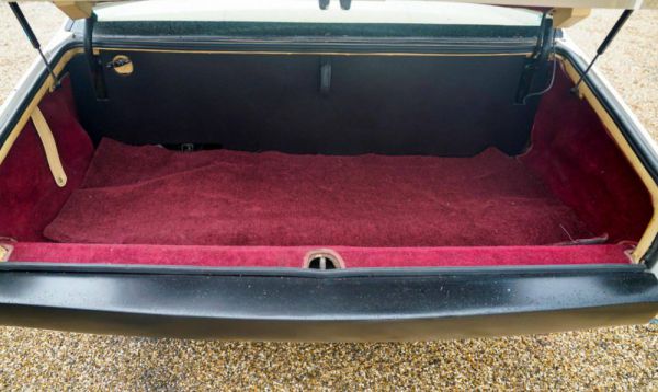 Aston Martin Lagonda 1982 105313