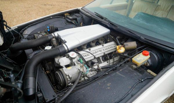 Aston Martin Lagonda 1982 105314