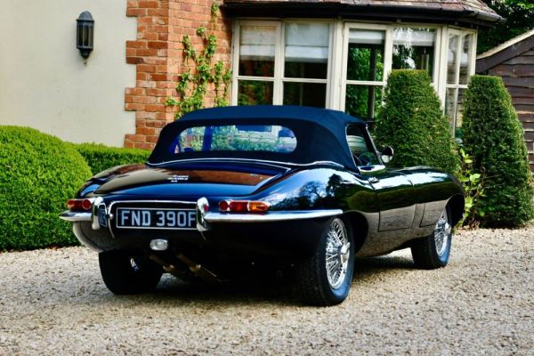 Jaguar E-Type 1968 122861