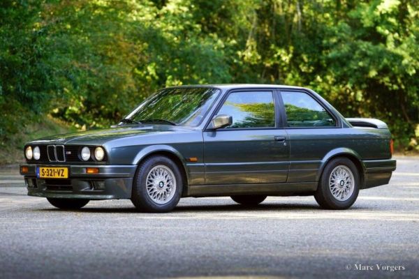 BMW 320is 1988