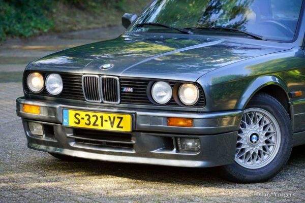BMW 320is 1988 116923