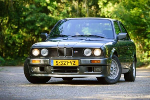 BMW 320is 1988 116924