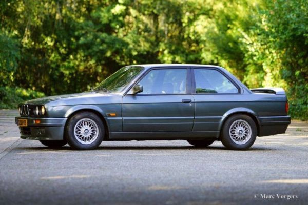 BMW 320is 1988 116931