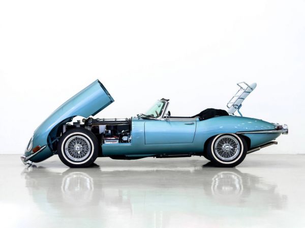Jaguar E-Type 4.2 1967 50879