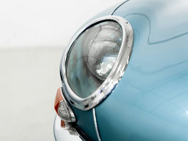 Jaguar E-Type 4.2 1967 50891