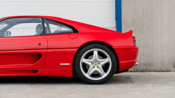 Ferrari F 355 Berlinetta 1996 124897