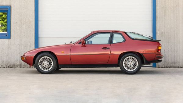 Porsche 924 Turbo 1982