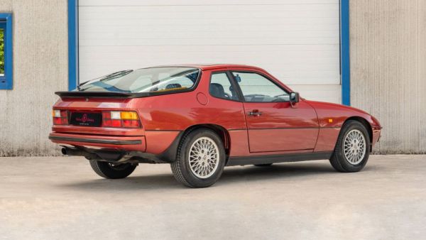 Porsche 924 Turbo 1982 124937