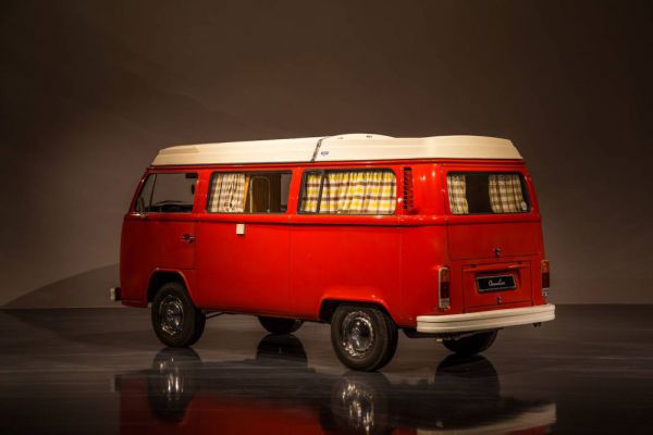 Volkswagen T2b Westfalia 1973 9621