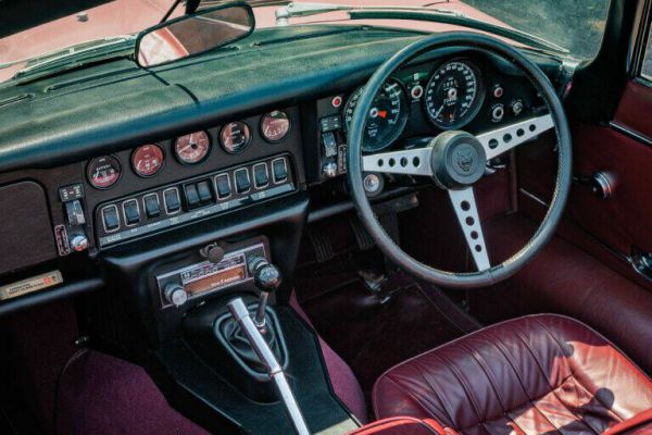 Jaguar E-Type V12 1974 8045