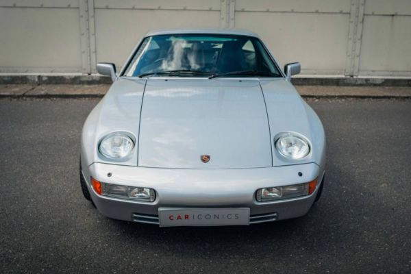 Porsche 928 S4 1988 8134