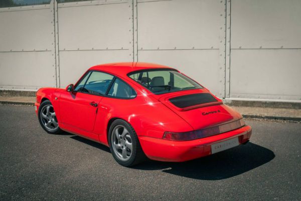 Porsche 911 Carrera 2 1990 98637