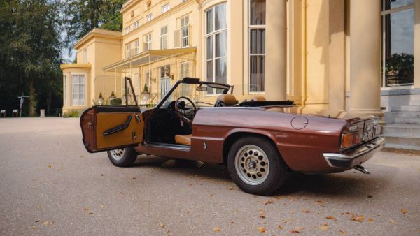 Alfa Romeo Spider Veloce 2000 1980 101822