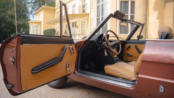 Alfa Romeo Spider Veloce 2000 1980 101823