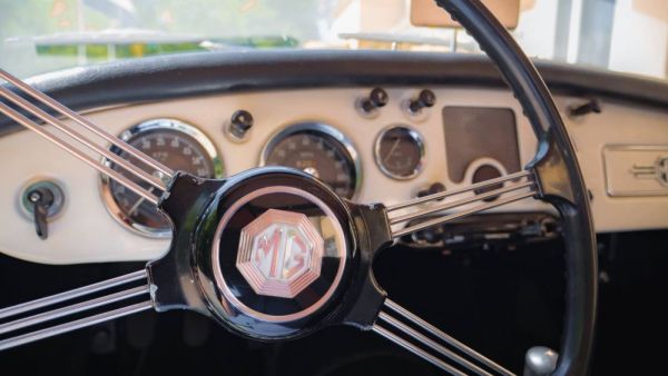 MG MGA Twin cam 1958 118001