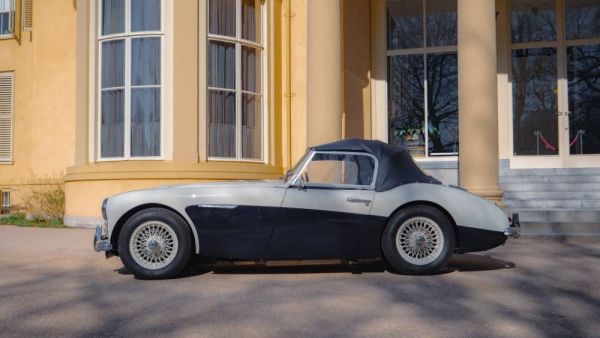 Austin-Healey 100/6 (BN4) 1957