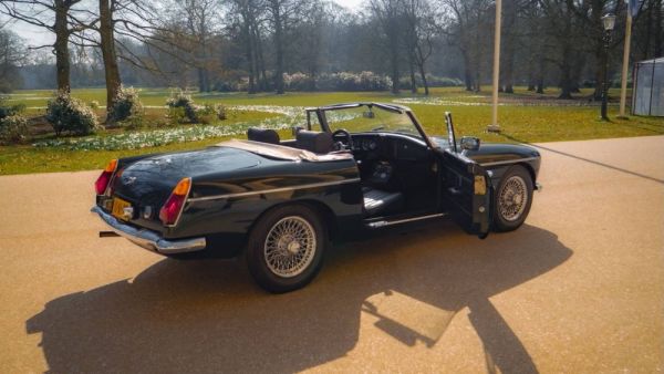 MG MGB 1974 128112