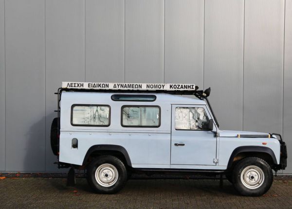Land Rover Defender 110 1992 6422
