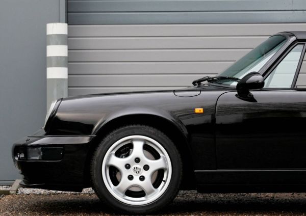 Porsche 911 Carrera 4 1992 114495