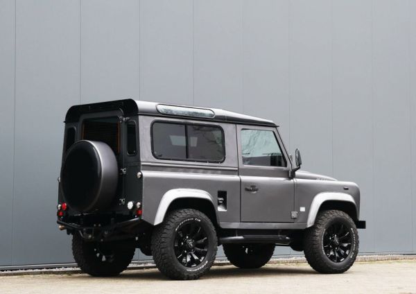 Land Rover Defender 90 1991